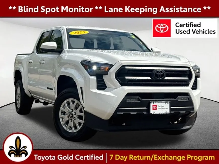 2025 Toyota Tacoma SR5 photo 1
