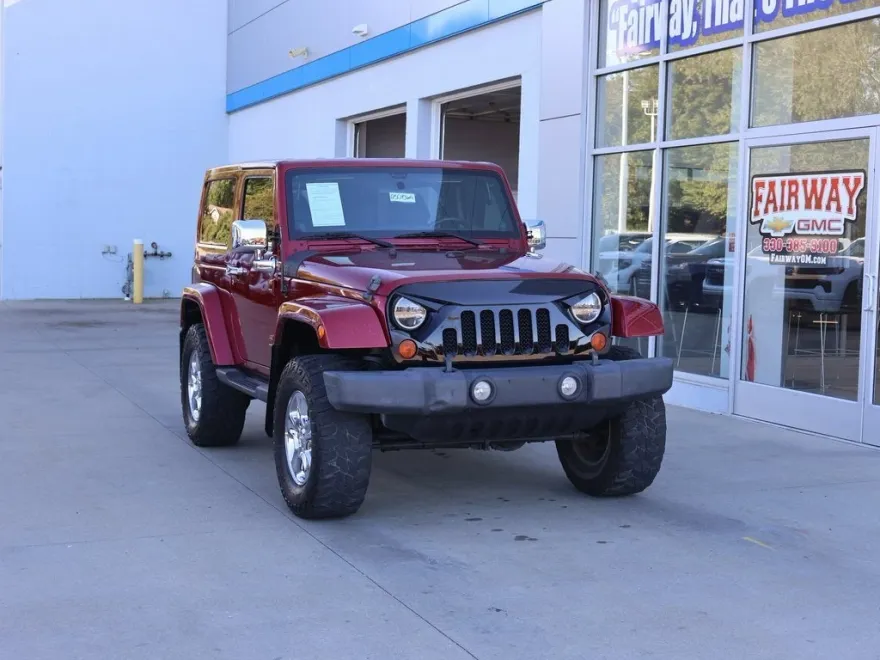 2011 Jeep Wrangler Unlimited Sahara photo 1