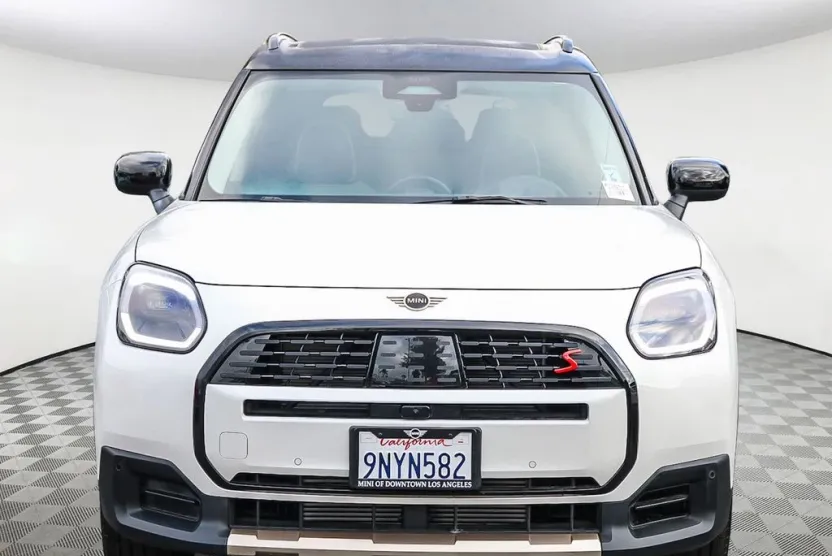 2025 Mini Cooper S ALL4 photo 1