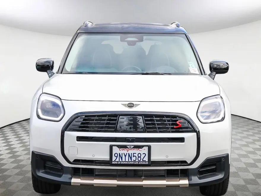 2025 Mini Cooper S ALL4 photo 1