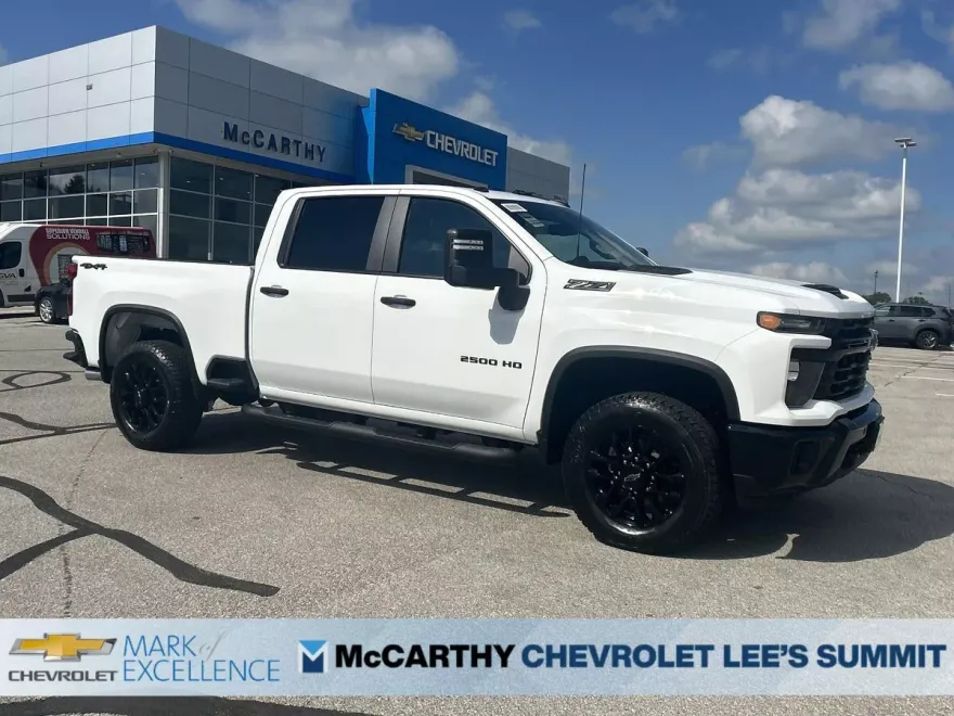 2025 Chevrolet Silverado 2500HD Custom photo 1