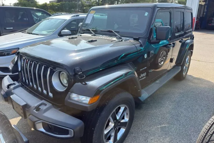 2019 Jeep Wrangler Unlimited Sahara photo 1