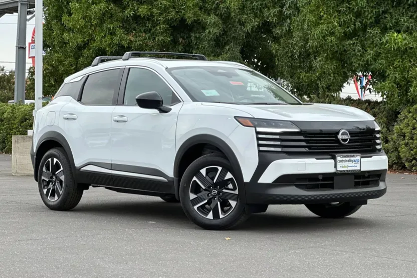 2026 Nissan Kicks SV photo 1