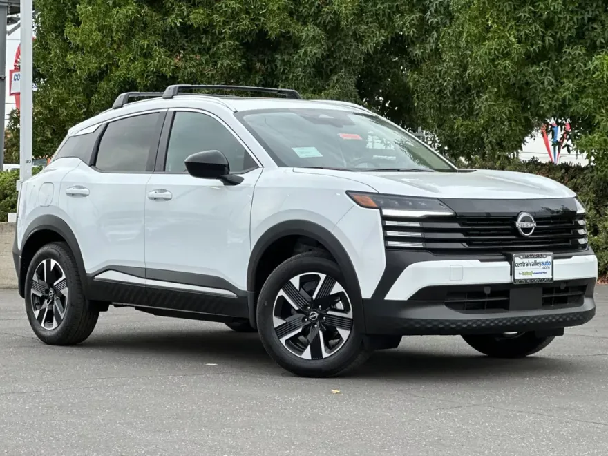 2026 Nissan Kicks SV photo 1