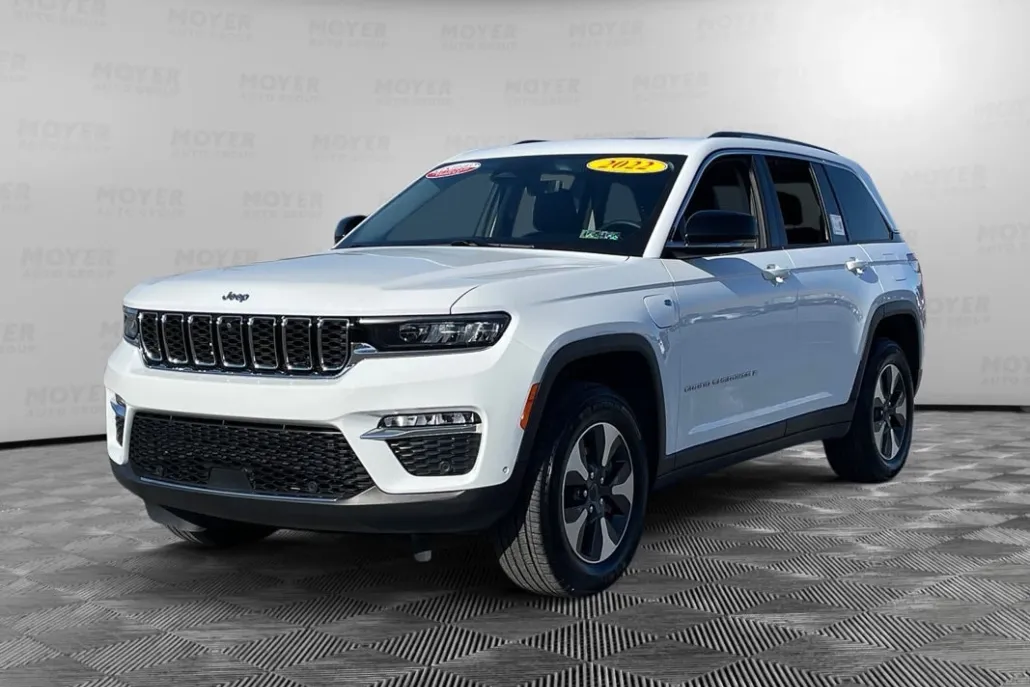 2022 Jeep Cherokee Summit Reserve photo 1