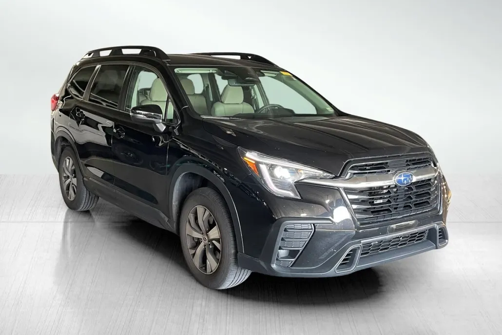 2023 Subaru Ascent Premium photo 1