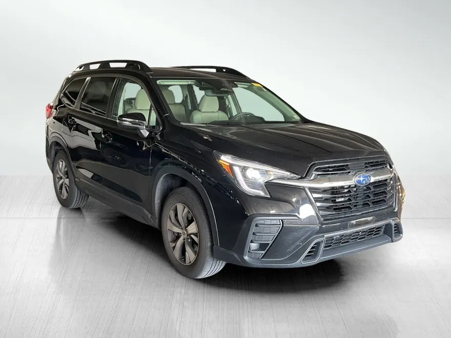 2023 Subaru Ascent Premium photo 1