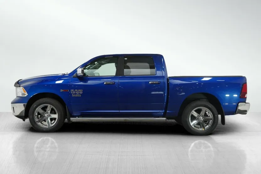 2017 Ram 1500 SLT photo 1