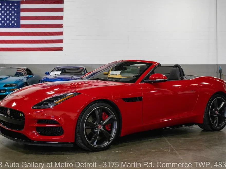 2020 Jaguar F-TYPE R photo 1