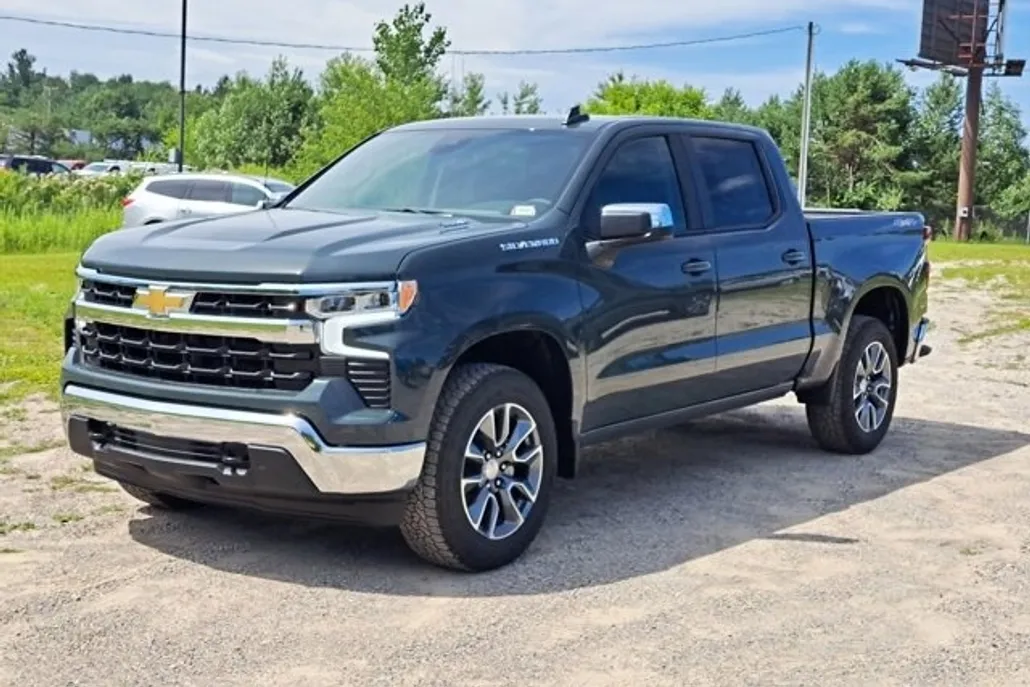 2026 Chevrolet Silverado 1500 LT photo 1