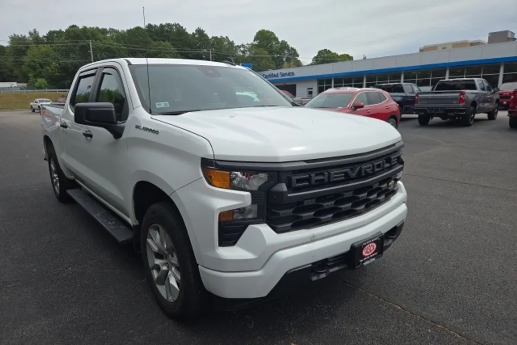 2022 Chevrolet Silverado 1500 Custom photo 1