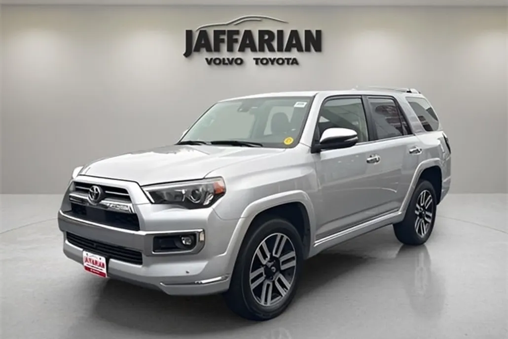 2023 Toyota 4Runner Limited photo 1