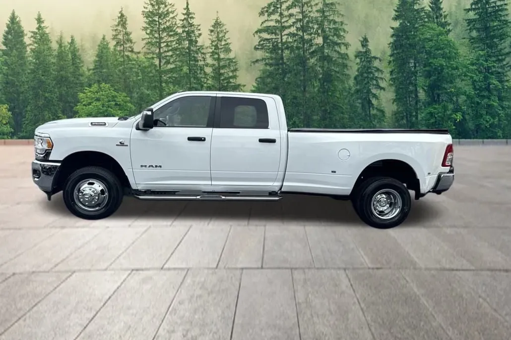 2023 Ram 3500 Big Horn photo 1