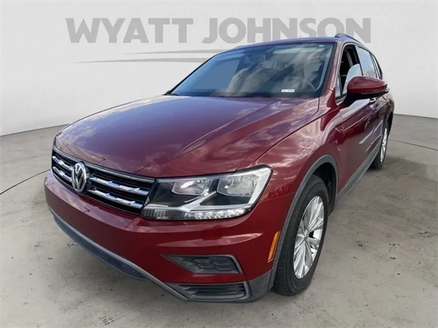 2018 Volkswagen Tiguan S photo 1