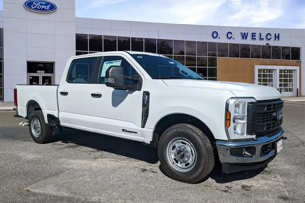 2025 Ford F-250 XL photo 1