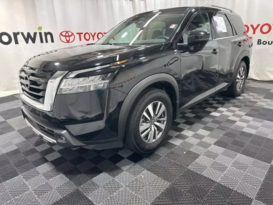 2022 Nissan Pathfinder SL photo 1