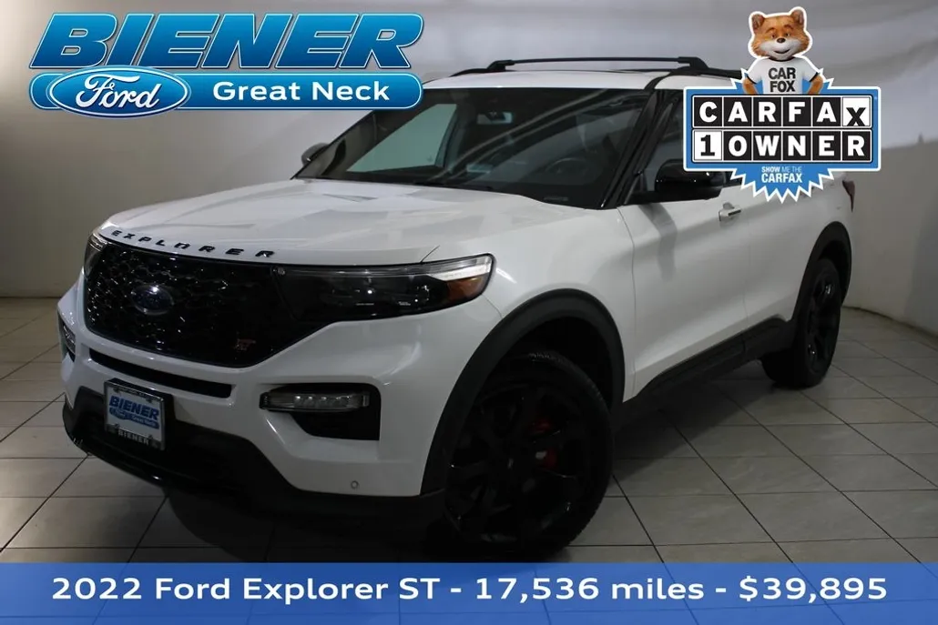 2022 Ford Explorer ST photo 1