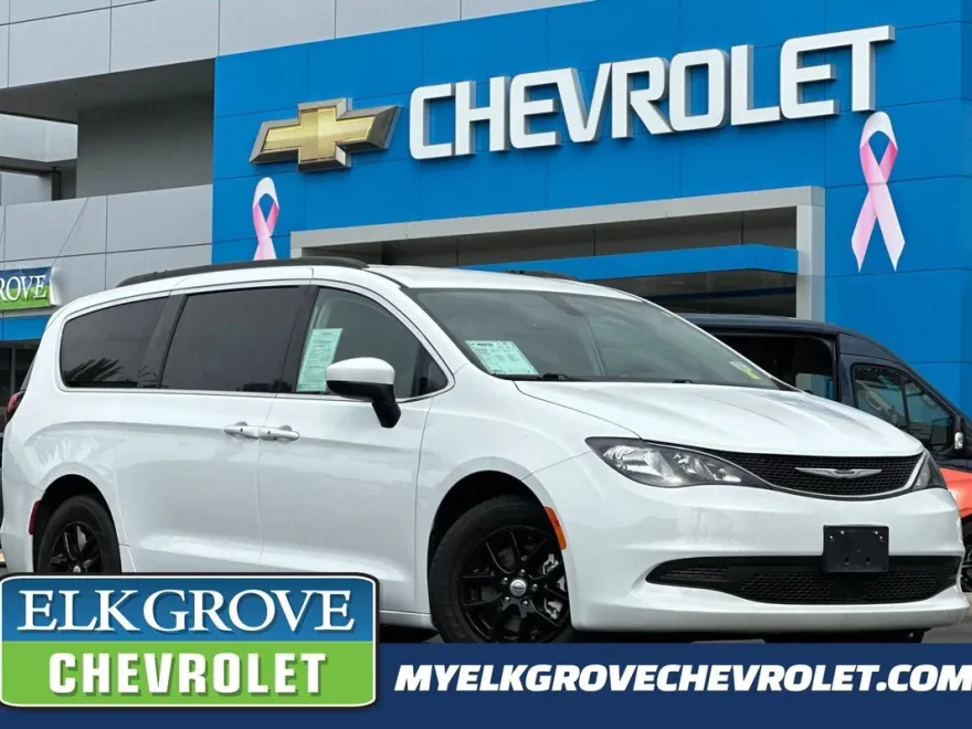 2021 Chrysler Voyager LXi photo 1