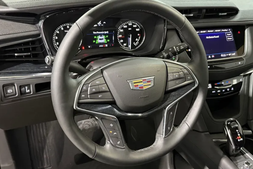 2025 Cadillac XT5 Premium Luxury photo 1