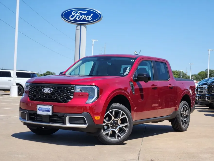2025 Ford Maverick Lariat photo 1