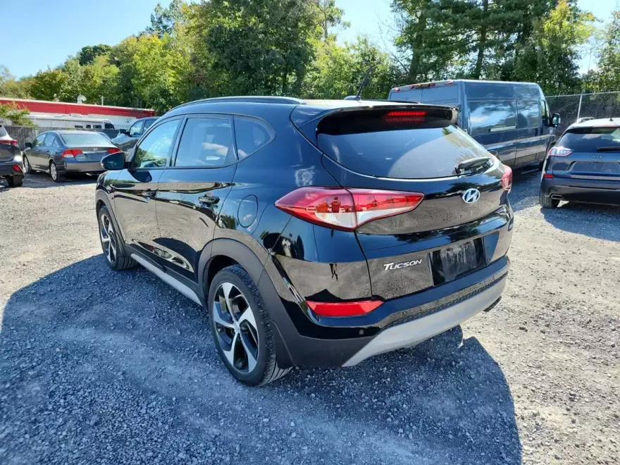 2017 Hyundai Tucson Value photo 1