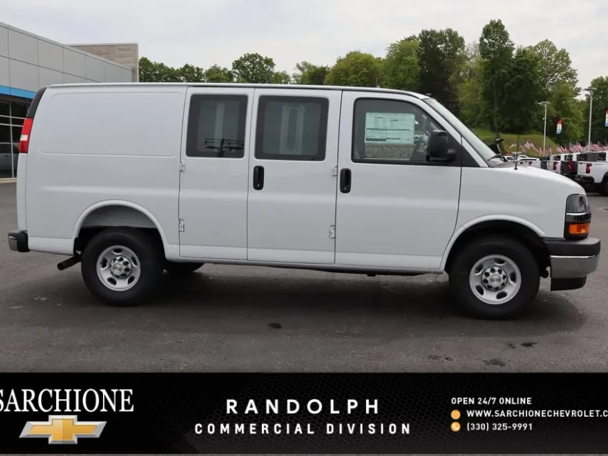 2025 Chevrolet Express 3500 Work Van photo 1