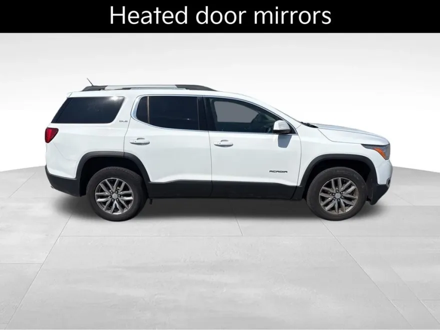 2017 Gmc Acadia SLE photo 1
