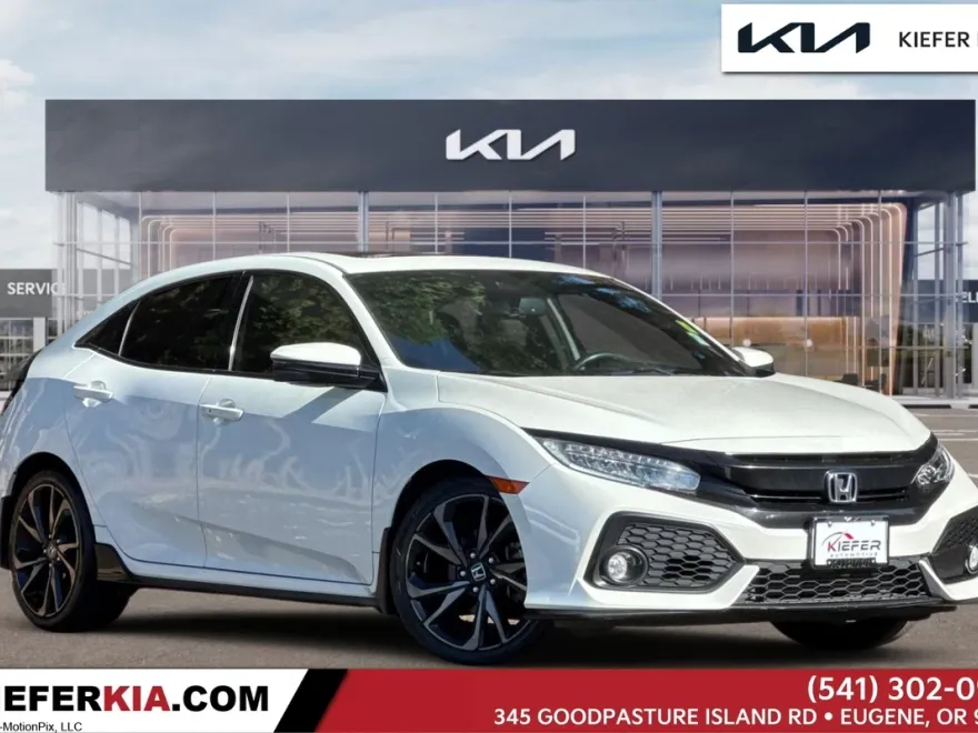 2019 Honda Civic Sport Touring photo 1