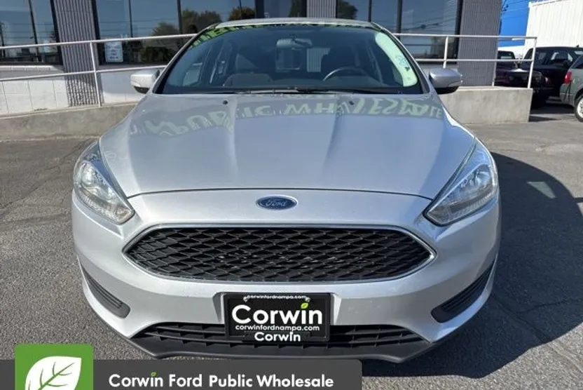 2016 Ford Focus SE photo 1