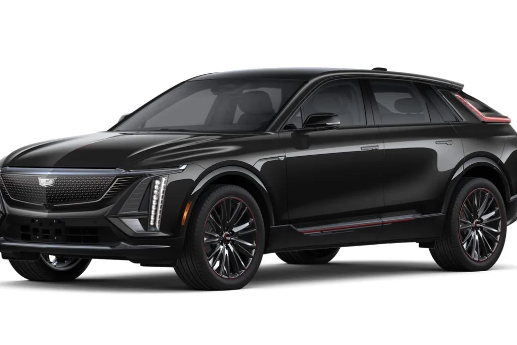 2025 Cadillac Lyriq Sport photo 1
