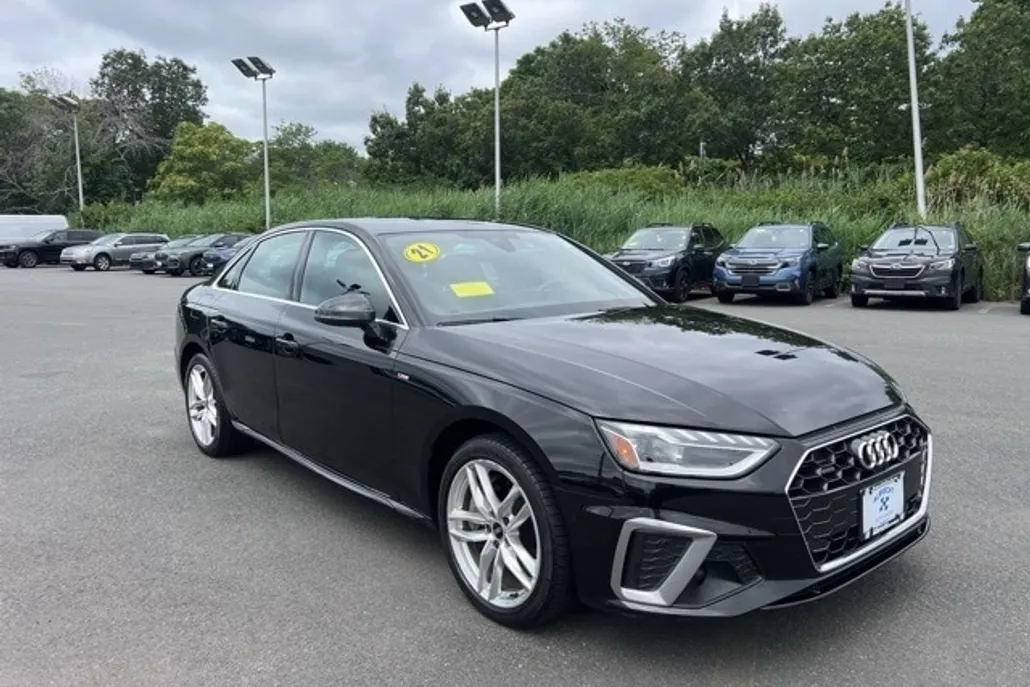 2021 Audi A4 S line Premium Plus photo 1