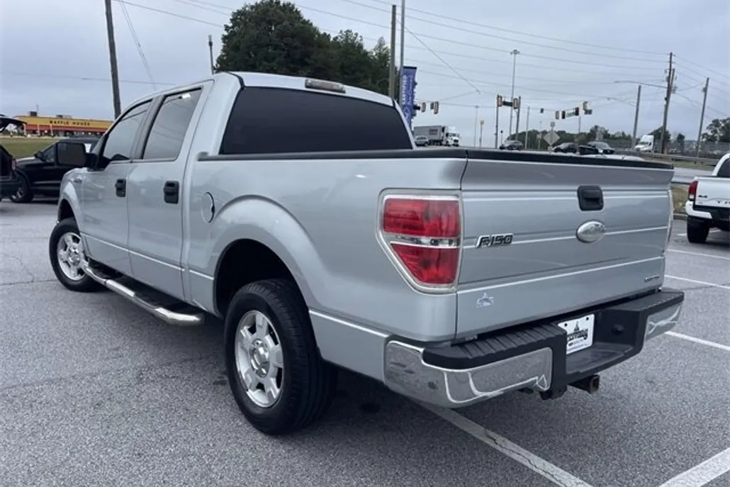 2011 Ford F-150 XLT photo 1