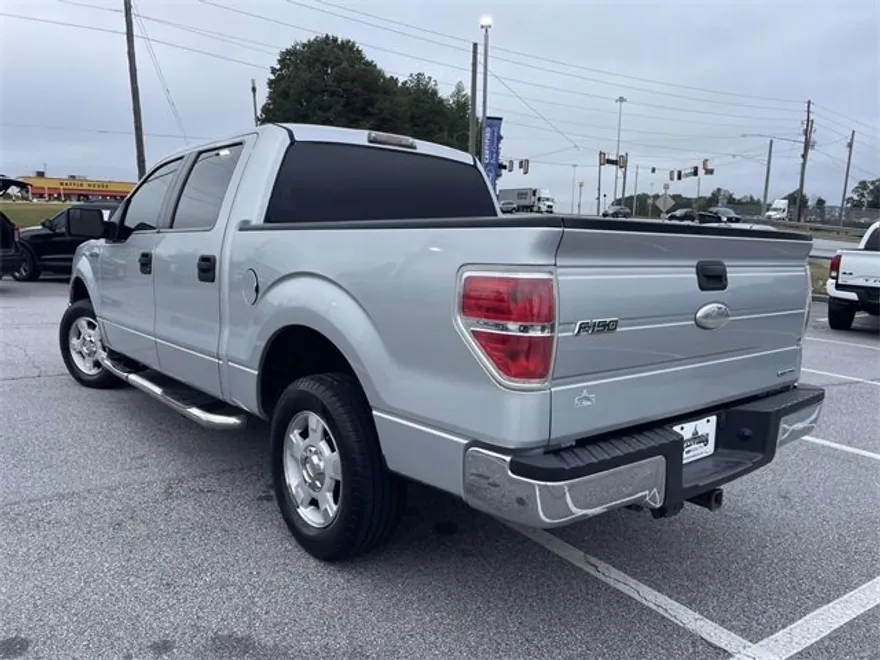 2011 Ford F-150 XLT photo 1