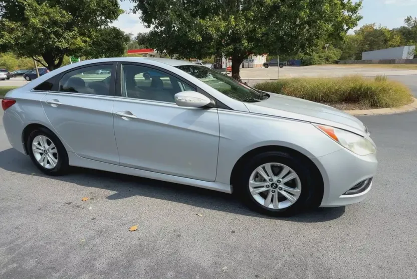 2014 Hyundai Sonata GLS photo 1