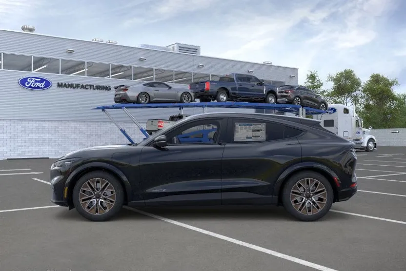 2025 Ford Mustang Mach-E Premium photo 1
