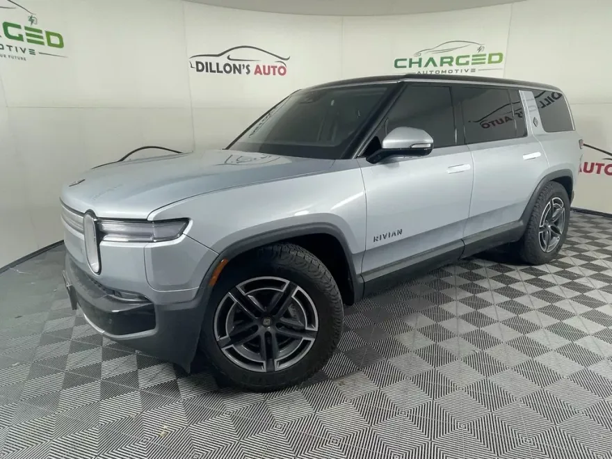 2025 Rivian R1S Adventure photo 1