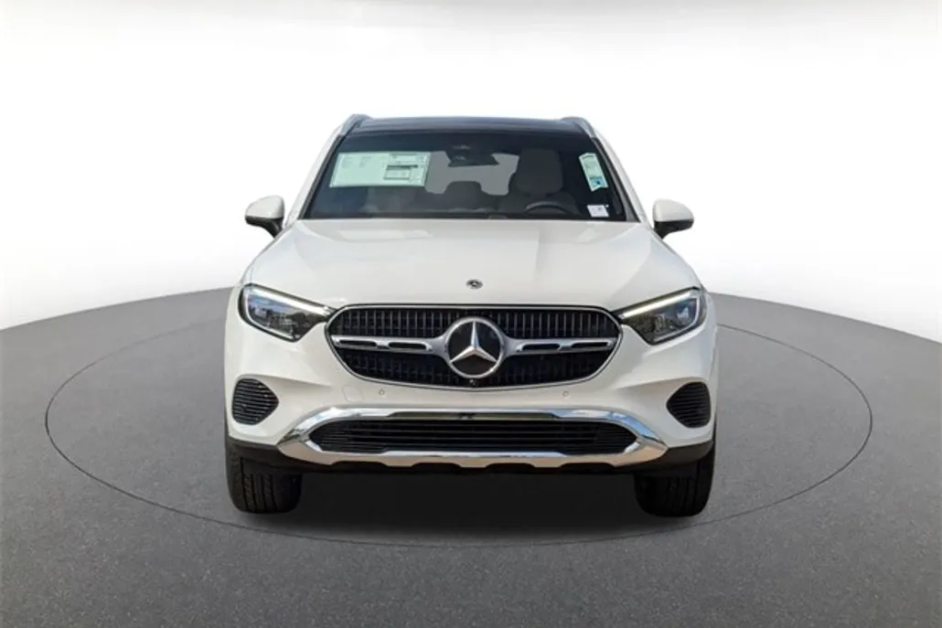 2026 Mercedes Benz GLC 300 4MATIC photo 1