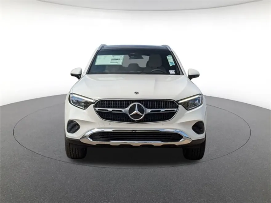 2026 Mercedes Benz GLC 300 4MATIC photo 1