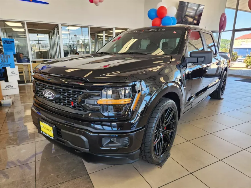 2025 Ford F-150 STX photo 1