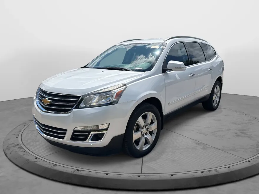 2016 Chevrolet Traverse LTZ photo 1