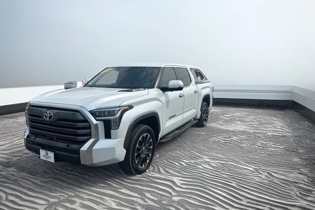 2024 Toyota Tundra Limited photo 1