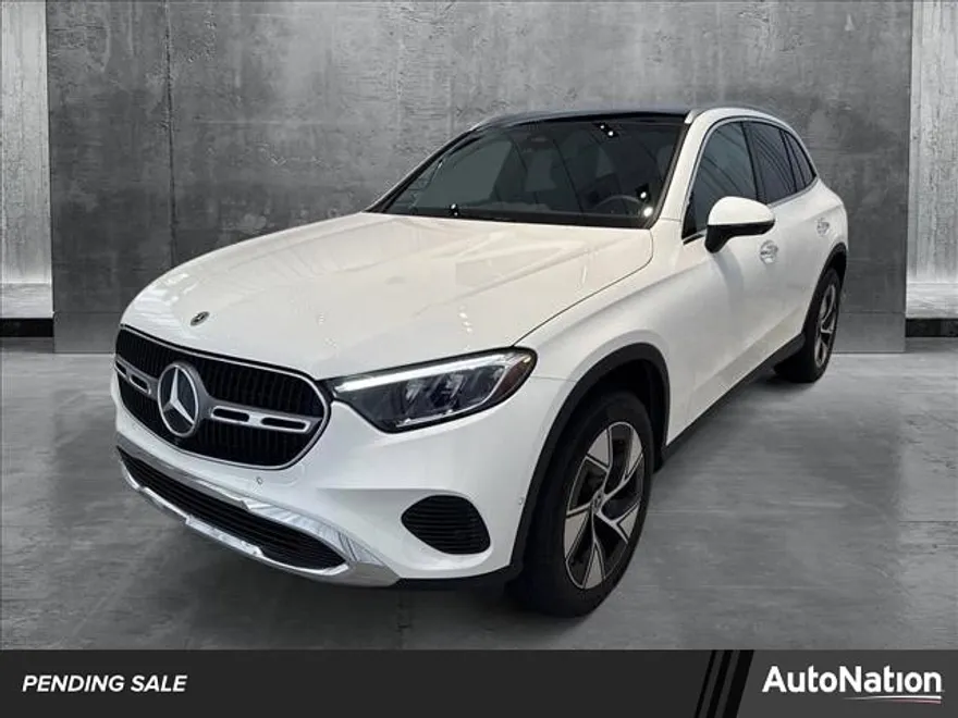 2023 Mercedes Benz GLC 300 4MATIC photo 1