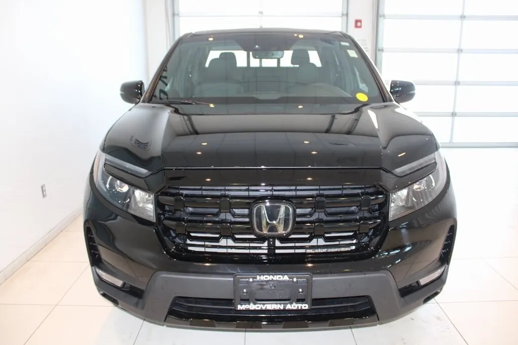 2025 Honda Ridgeline Black Edition photo 1
