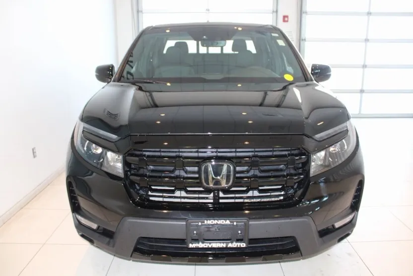 2025 Honda Ridgeline Black Edition photo 1