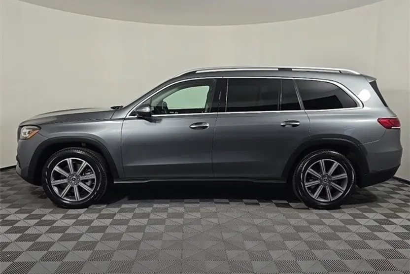 2023 Mercedes Benz GLS 450 4MATIC photo 1