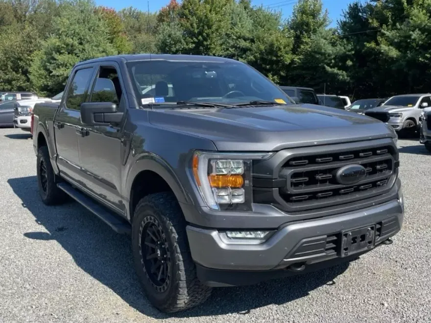 2021 Ford F-150 XLT photo 1