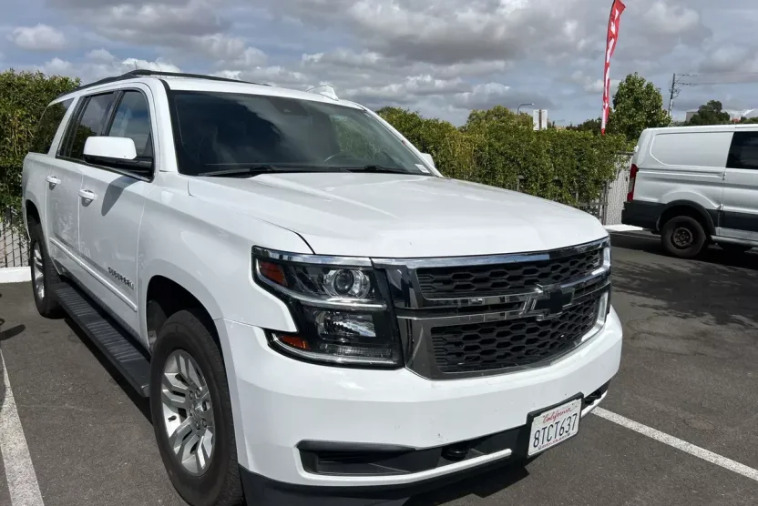 2020 Chevrolet Suburban LS photo 1
