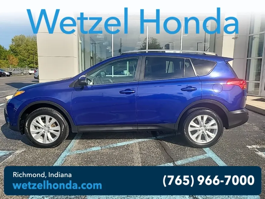 2015 Toyota RAV4 Limited photo 1