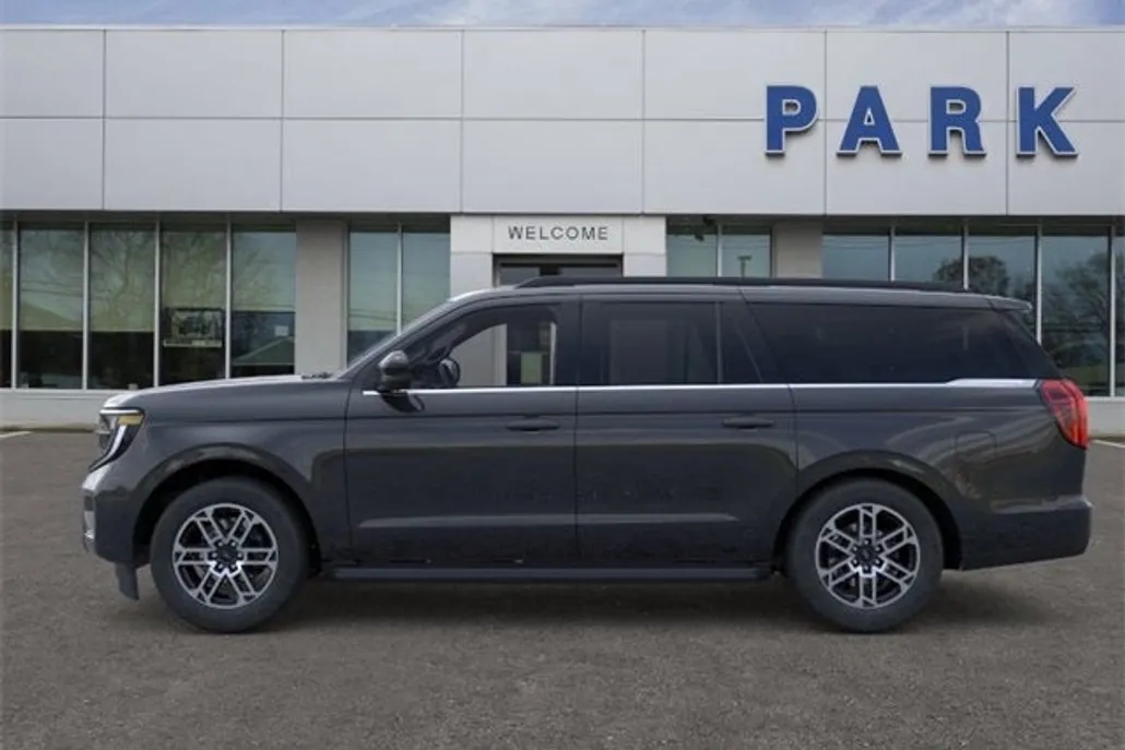 2025 Ford Expedition MAX photo 1