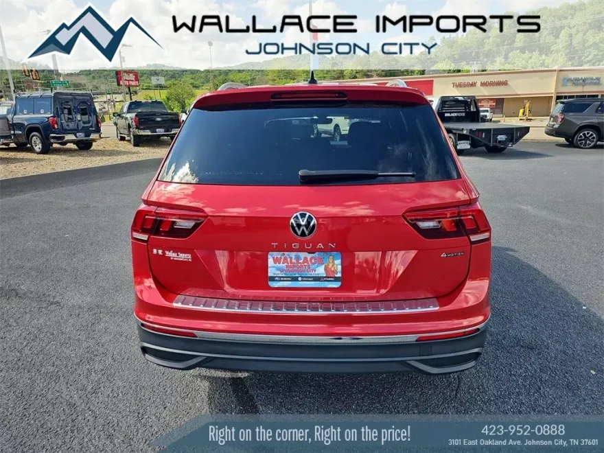 2022 Volkswagen Tiguan SE photo 1